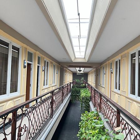 Ceria Boutique Hotel Maguwo Экстерьер фото