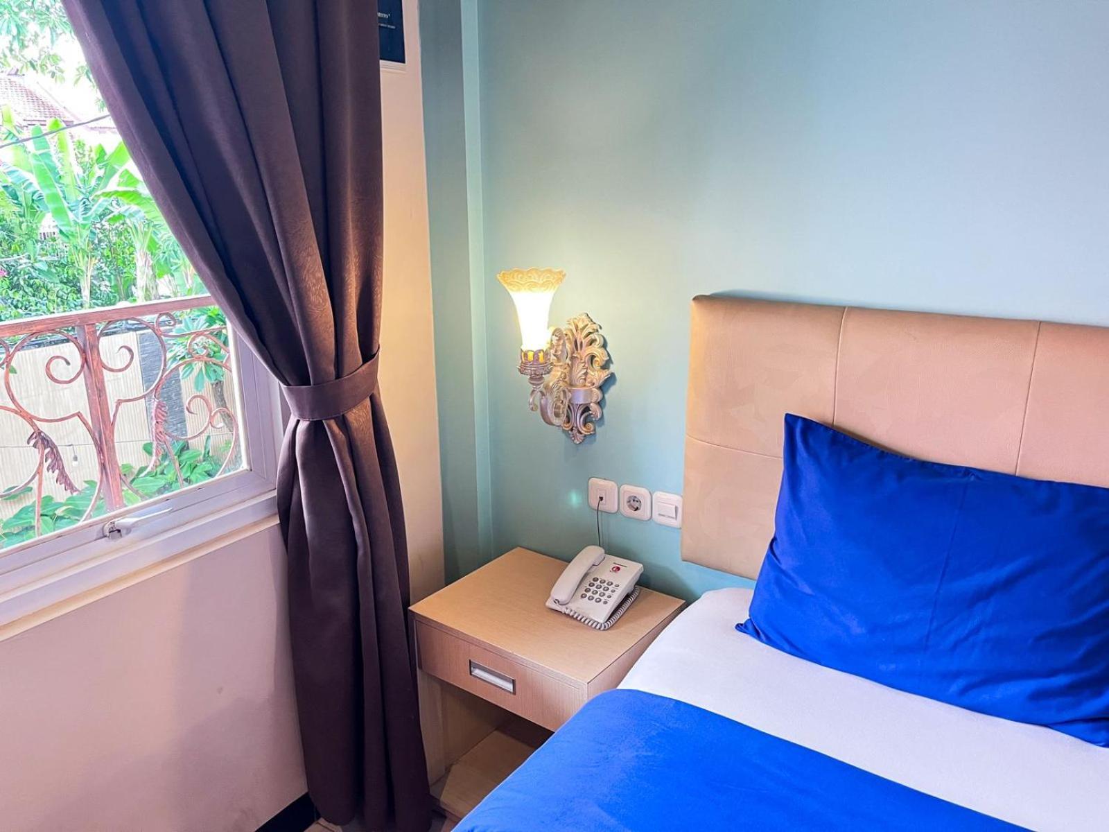 Ceria Boutique Hotel Maguwo Экстерьер фото